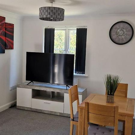 Greenhithe Cosy Apartment, Netflix And Sport Channels Dış mekan fotoğraf